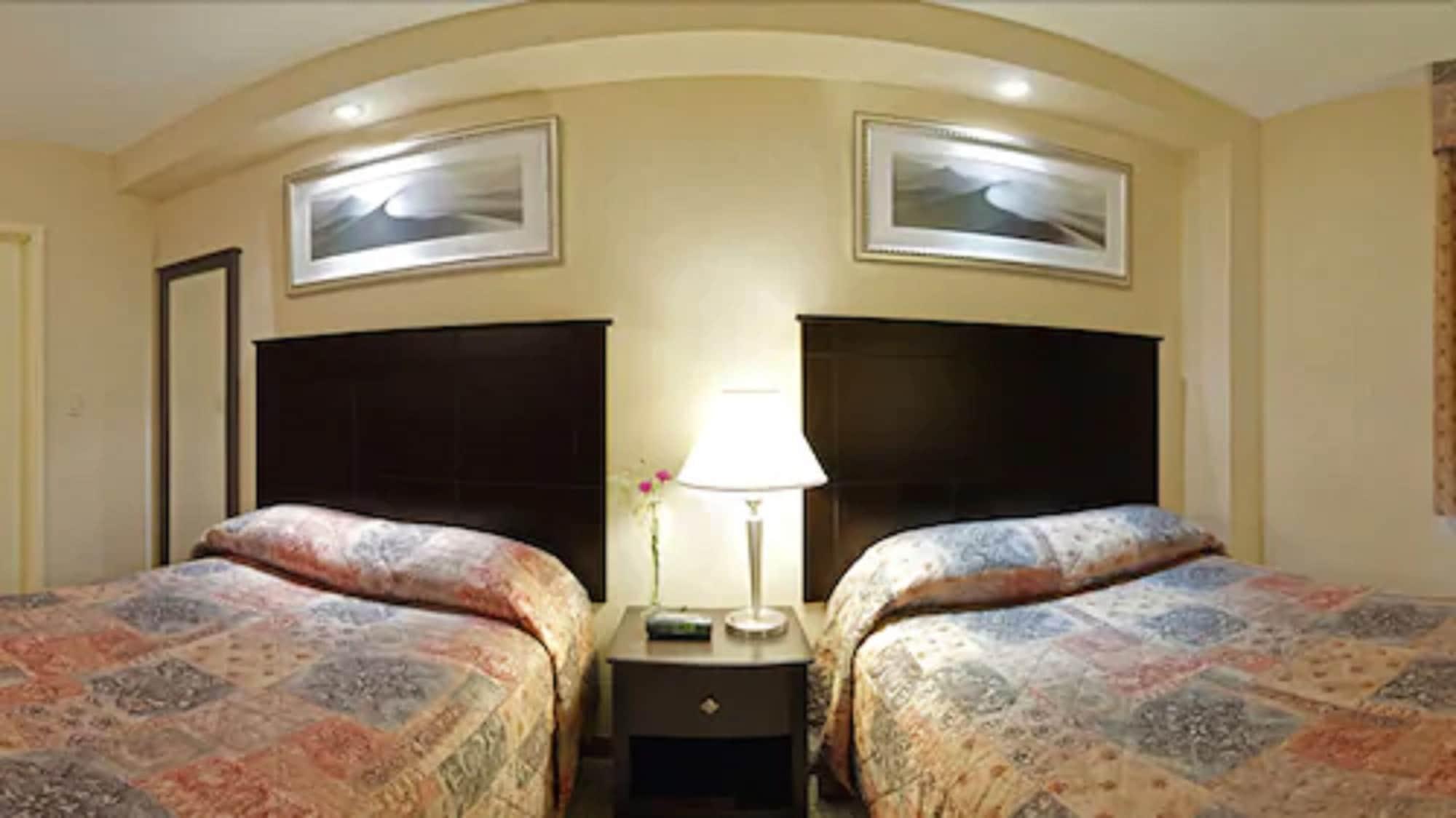 Econo Lodge Inn & Suites Downtown Торонто Екстер'єр фото