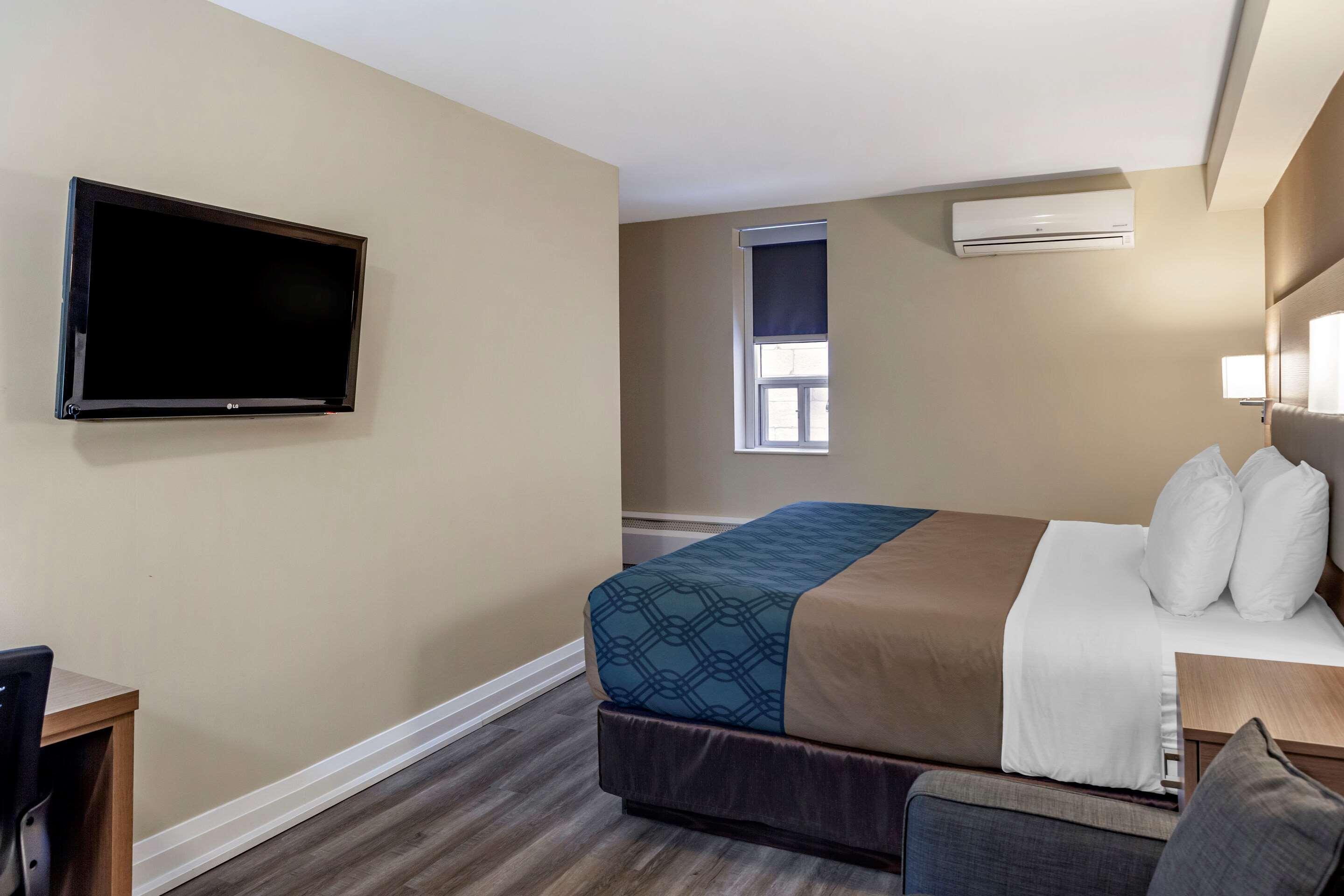 Econo Lodge Inn & Suites Downtown Торонто Екстер'єр фото