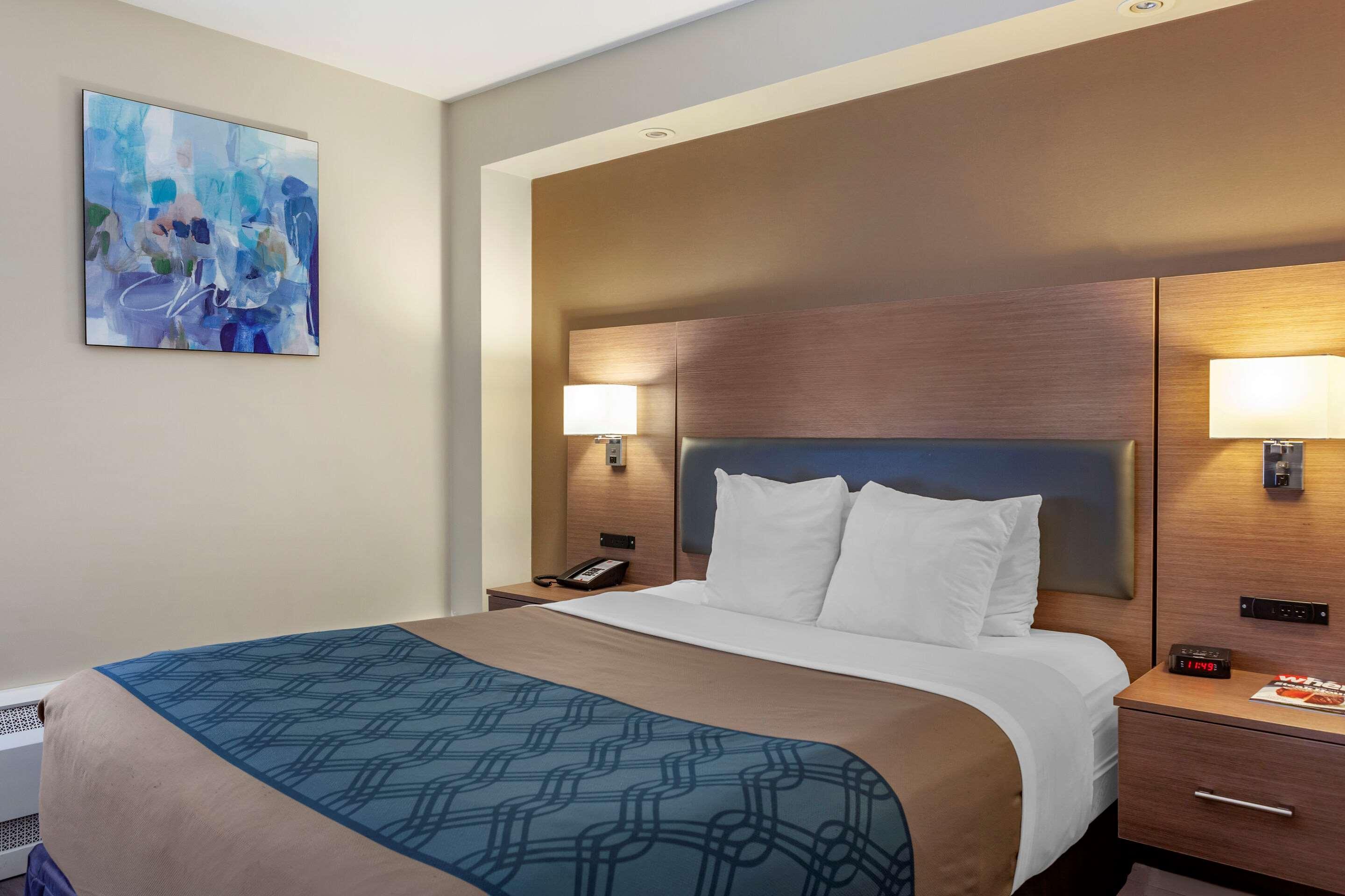 Econo Lodge Inn & Suites Downtown Торонто Екстер'єр фото